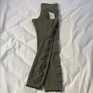 Old navy go dry balance leggings